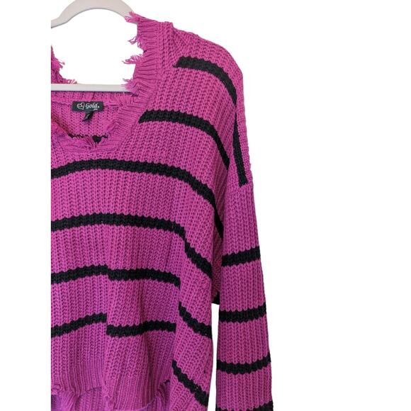 Womens 2X Black Pink Sweater Horizontal Striped Distressed Goth - Picture 9 of 11